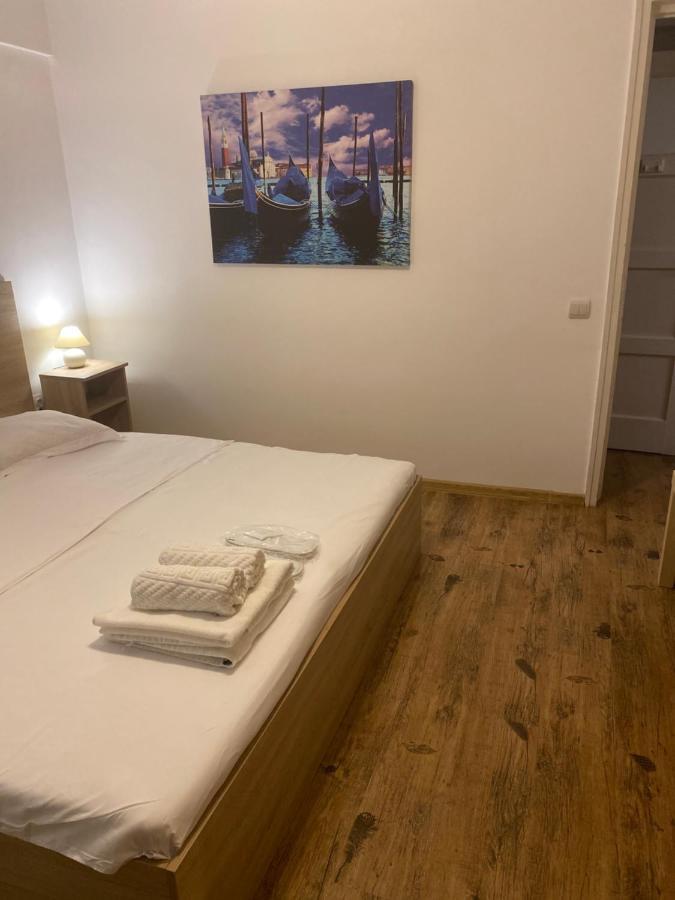 Ultracentral - Apartament Pe Calea Victoriei Bukareszt Zewnętrze zdjęcie